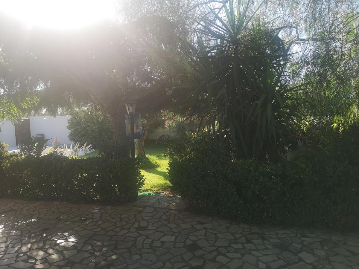Villa Girasole モンテローニ・ディ・レッチェ エクステリア 写真