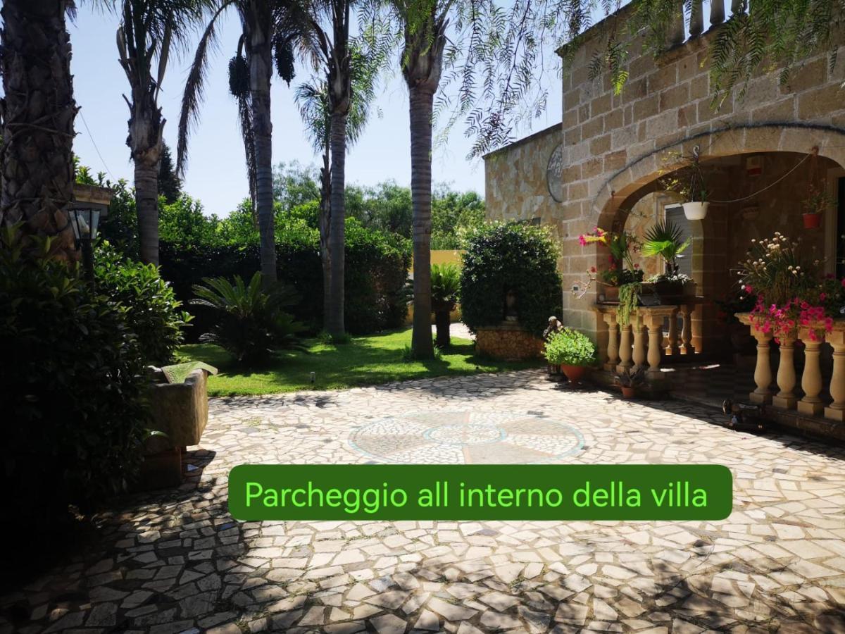 Villa Girasole モンテローニ・ディ・レッチェ エクステリア 写真